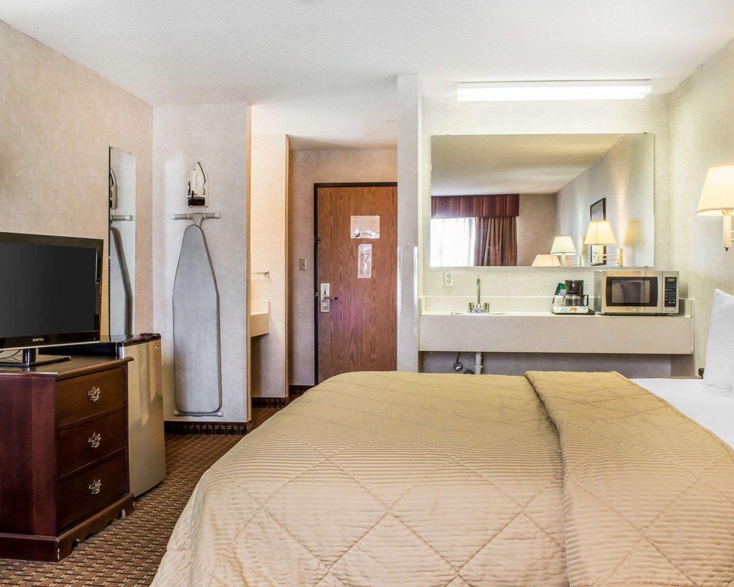 Quality Inn & Suites Yuma Buitenkant foto